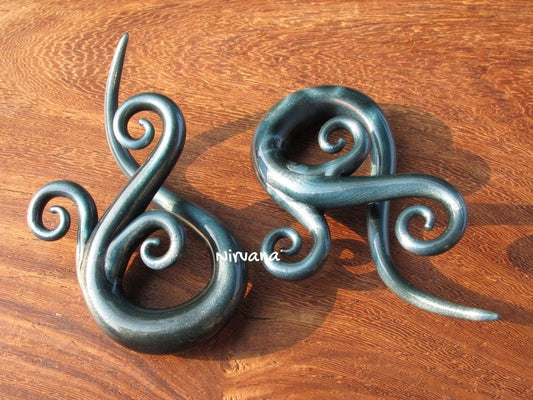 1 Pair (2 Pieces) Unobtanium Bonita Ear Spirals