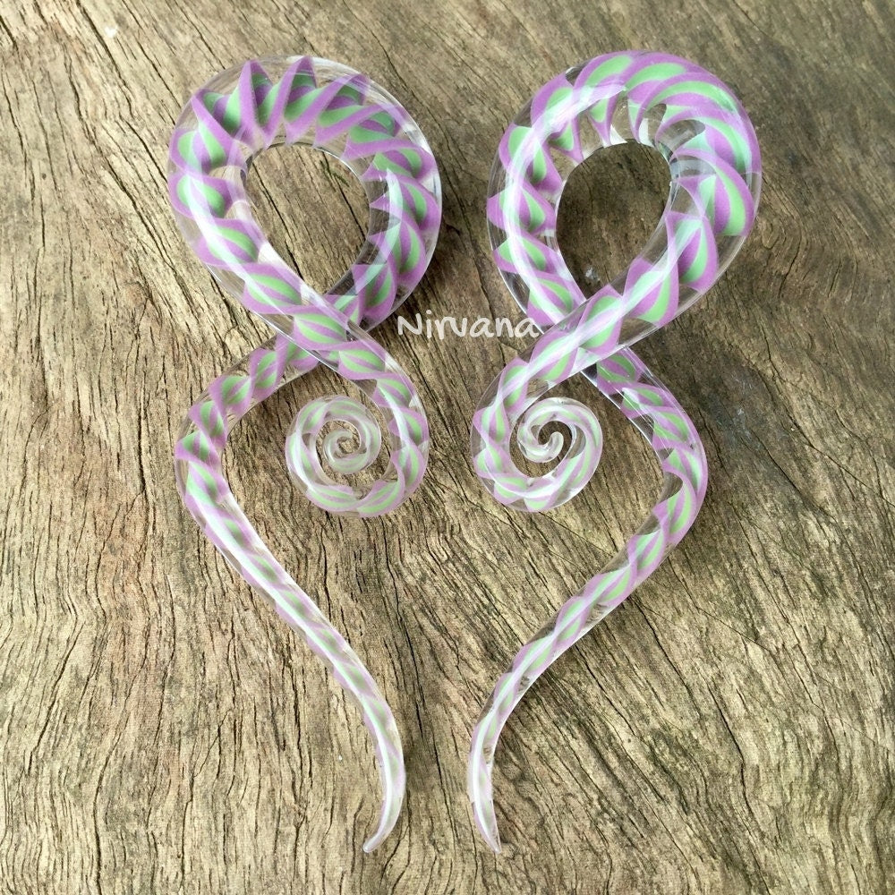 1 Pair (2 Pieces) Mauve & Jade Green Twist Encased Glass