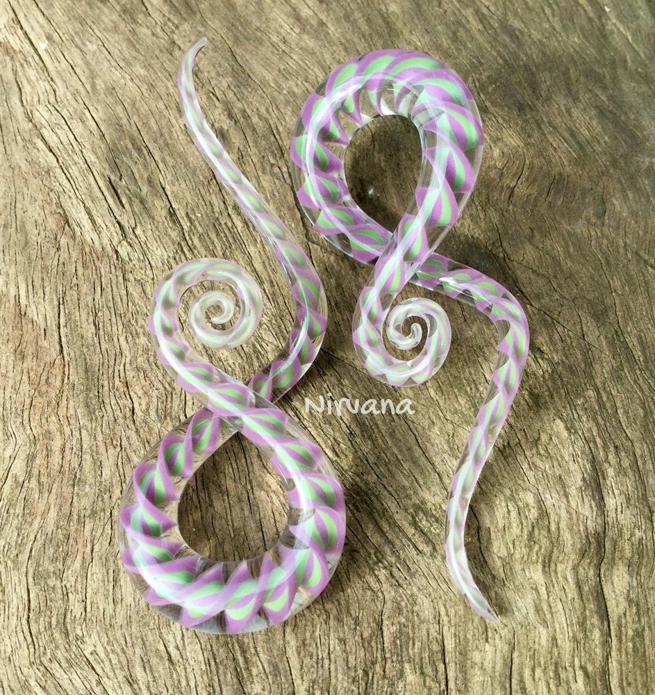 1 Pair (2 Pieces) Mauve & Jade Green Twist Encased Glass