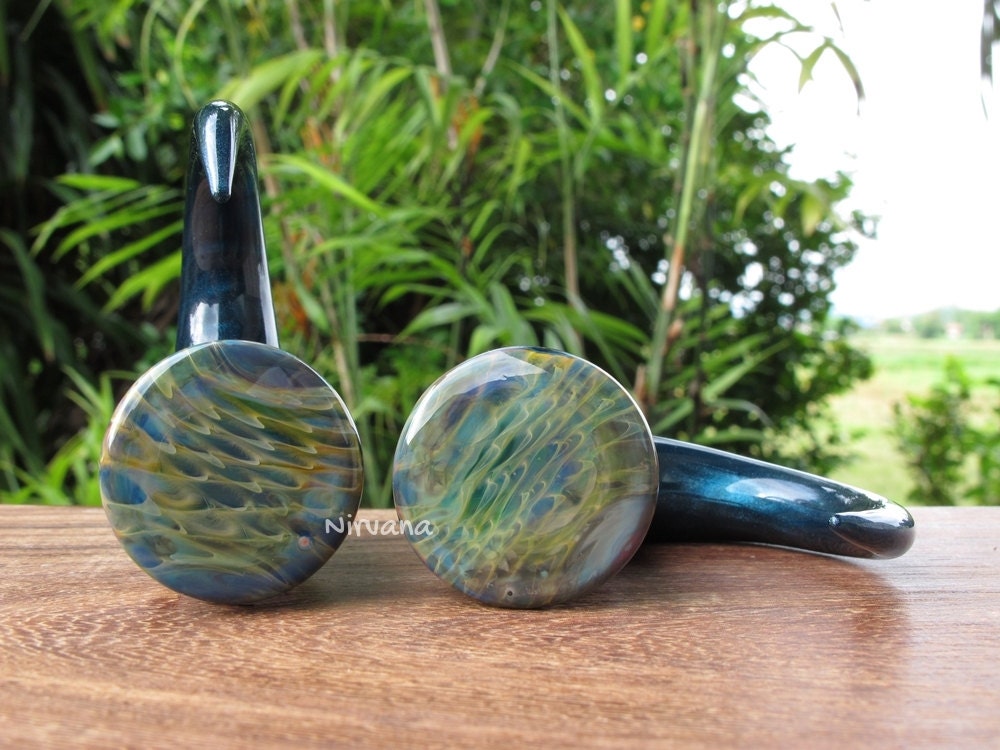 1 Pair (2 Pieces) Unobtanium Pyrex Glass Claws with Exotic Green Fronts