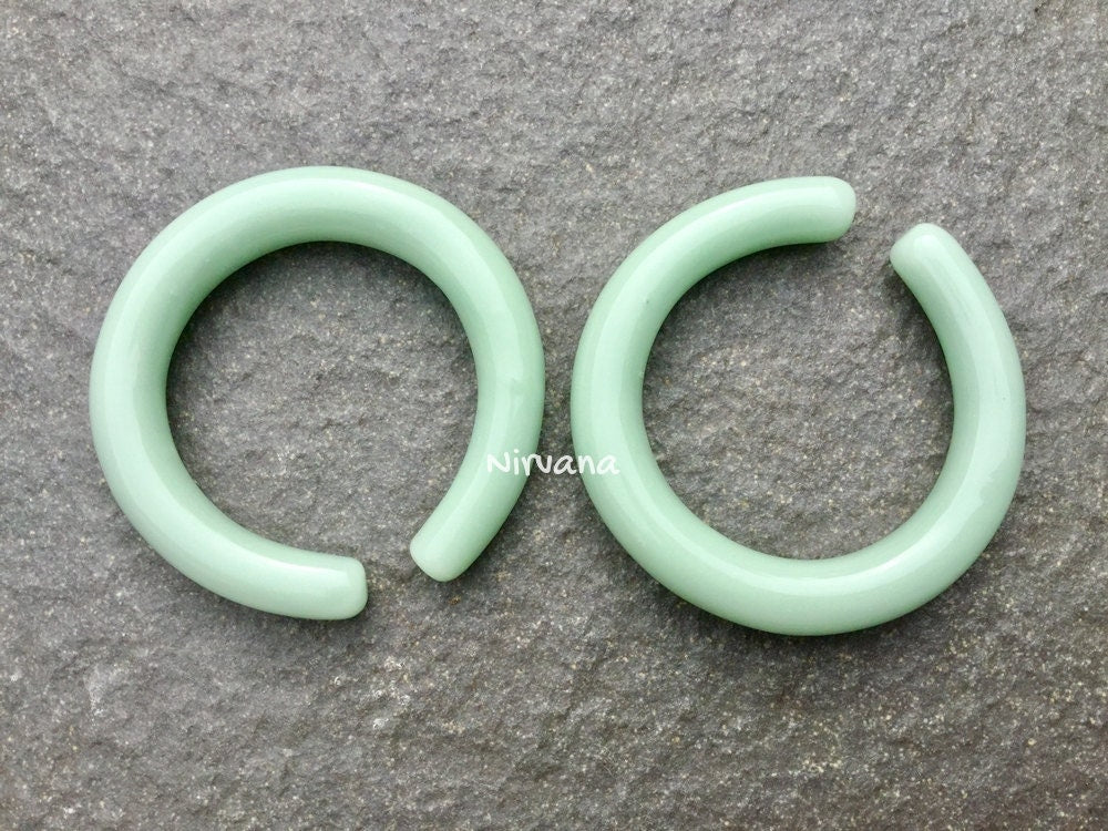 1 Pair (2 Pieces) Nirvana's Mint Glass Hoops