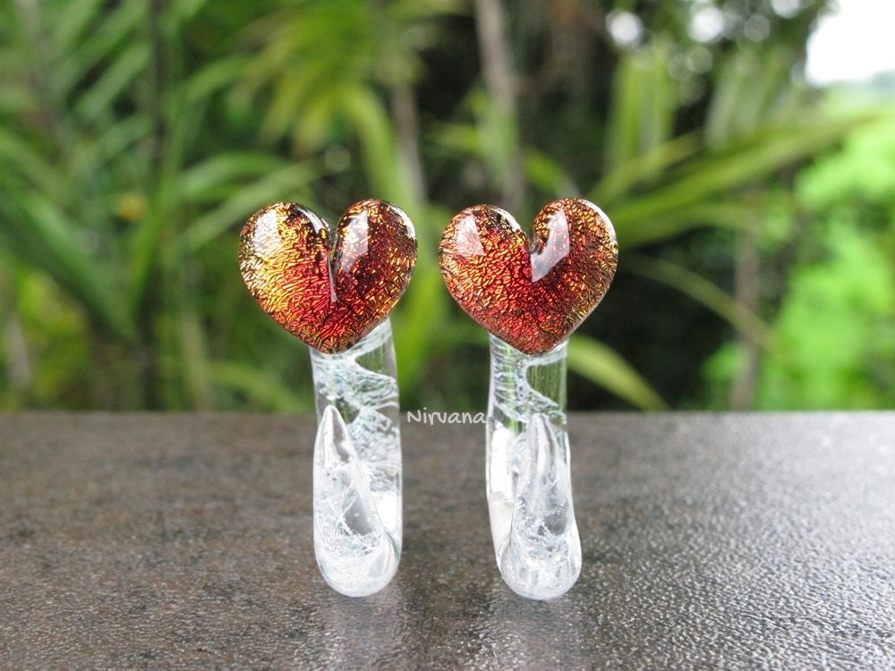 1 Pair (2 Pieces) Dichroic Red Heart Claws with Translucent Silver Dichroic Background