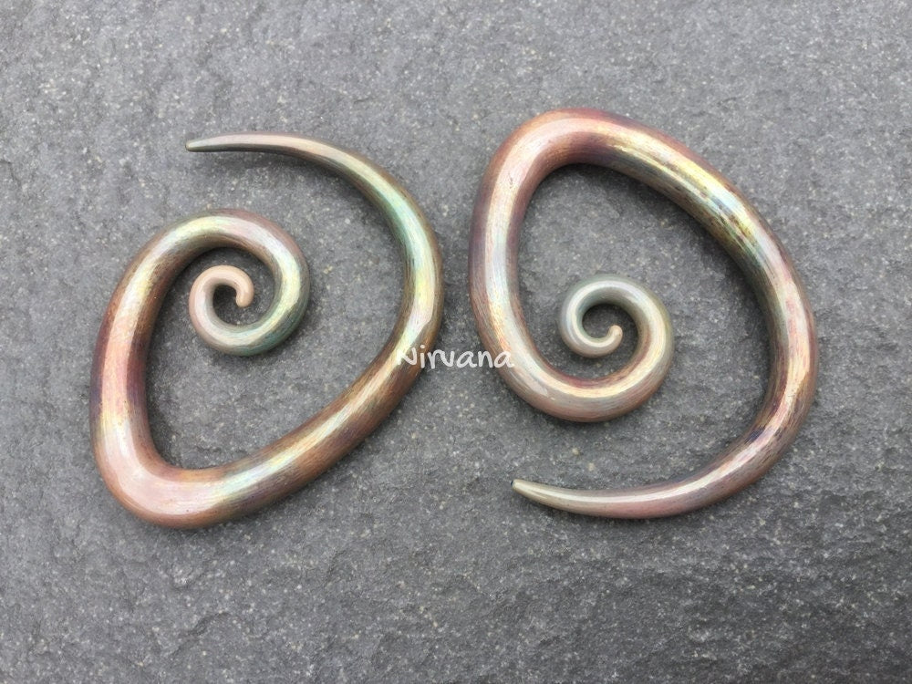1 Pair (2 Pieces) Antique Metallic Earth Tear Drop Spirals Pyrex Glass