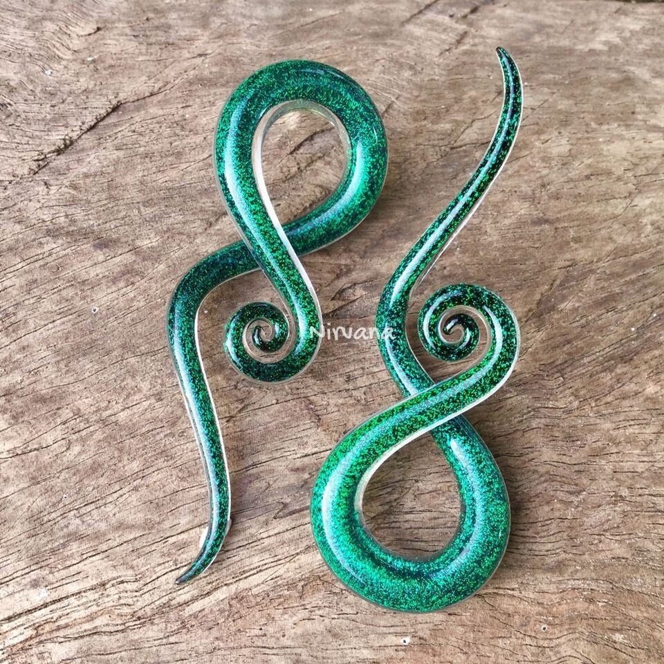 1 Pair (2 Pieces) Emerald Green Dichroic Glass Note Spirals