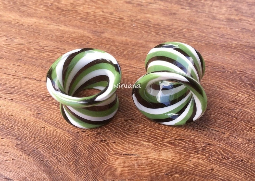 1 Pair (2 Pieces) Jade Black & White Twist Tunnels Pyrex Glass