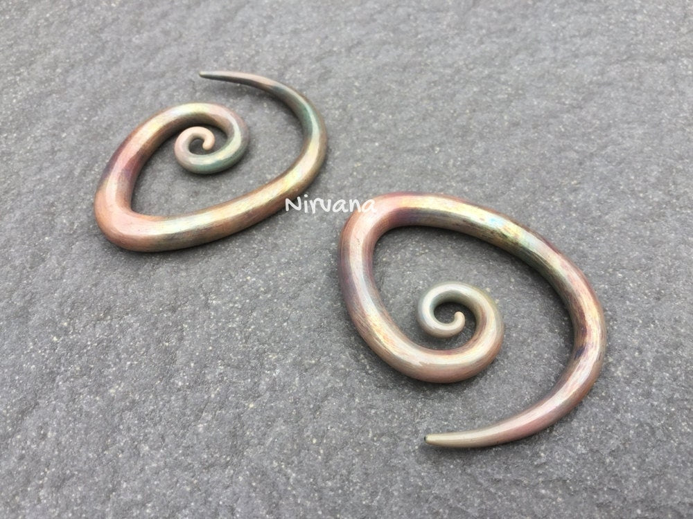 1 Pair (2 Pieces) Antique Metallic Earth Tear Drop Spirals Pyrex Glass