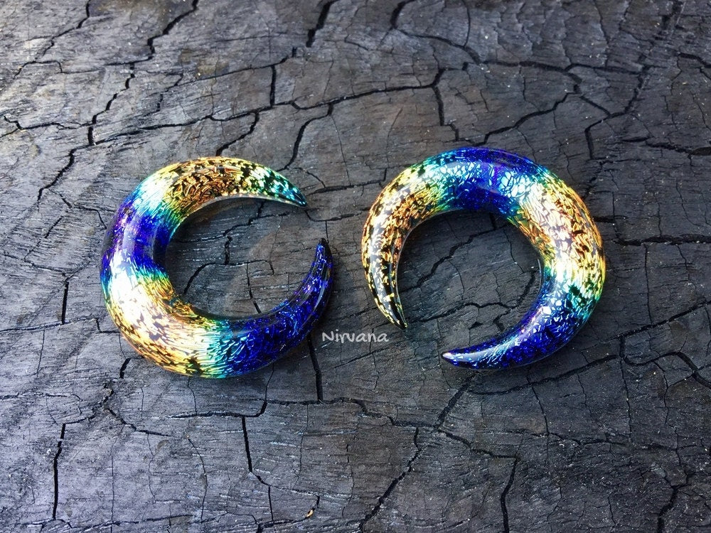 1 Pair (2 Pieces) Aquatic Rainbow Dichroic Glass Septum Pinchers