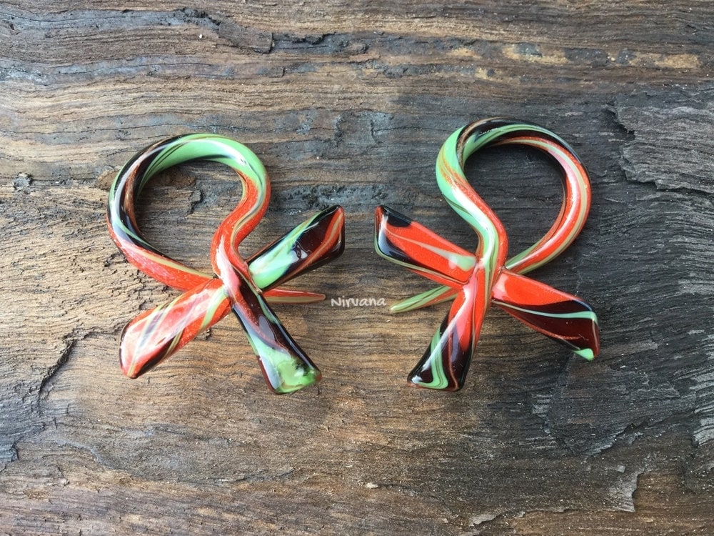 1 Pair (2 Pieces) Egyptian Ankh Cross Pyrex glass Ear Spirals