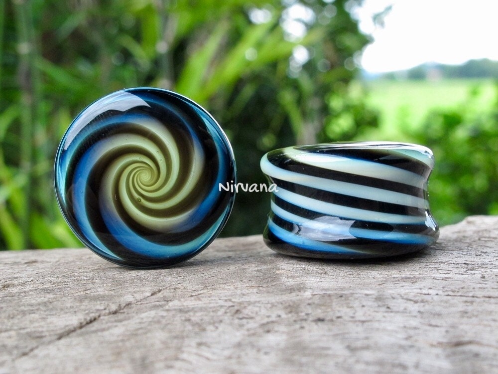 1 Pair (2 Pieces) Nirvana Hypnotic Swirl Plugs Pyrex Glass
