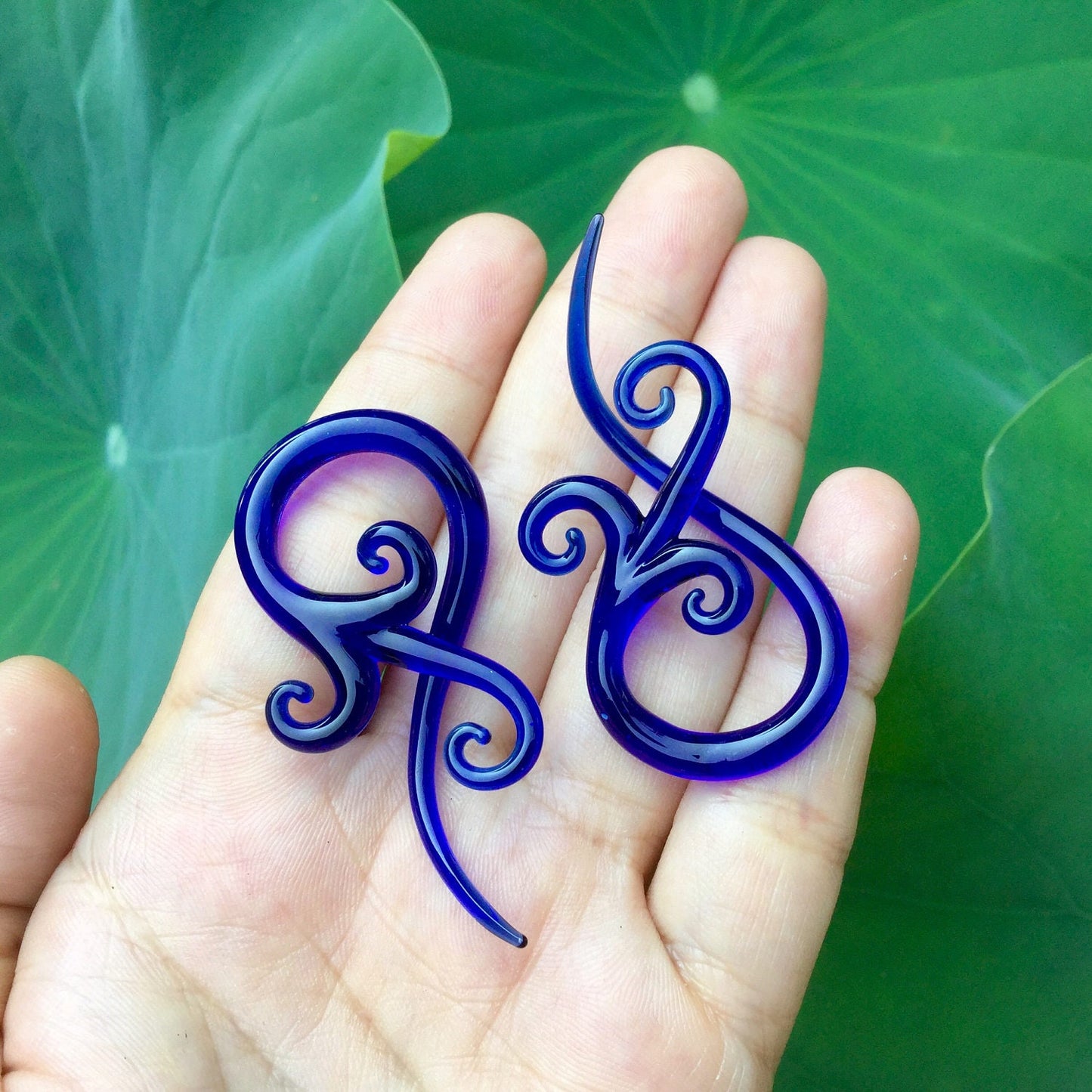 1 Pair (2 Pieces) Cobalt Blue Bonita Ear Spirals