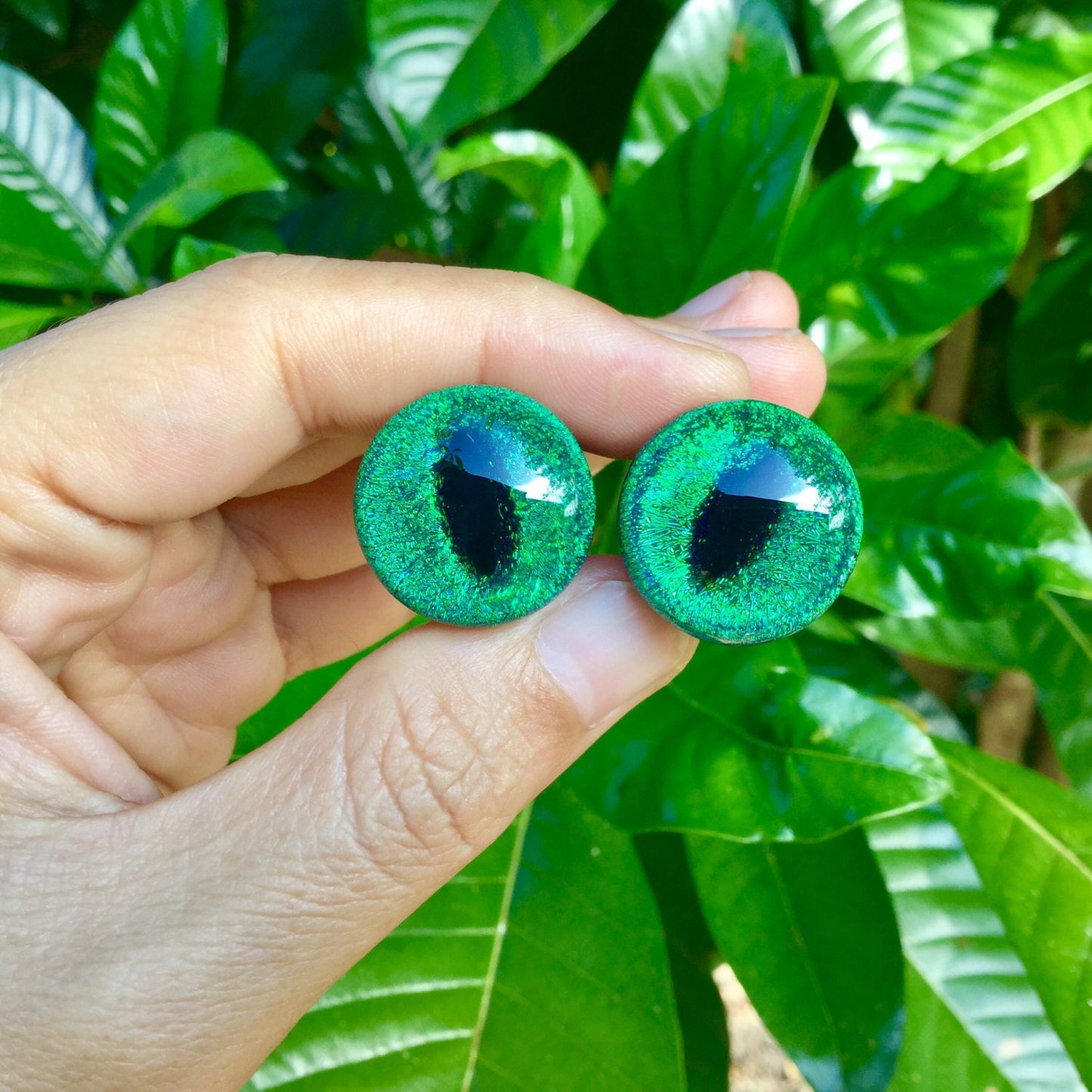 1 Pair (2 Pieces) Dichroic Green Cat Eye Plugs Pyrex Glass