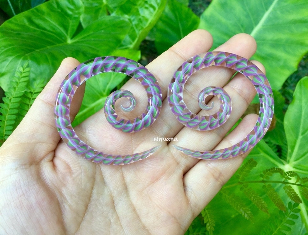 1 Pair (2 Pieces) Mauve & Jade Encased Twist Super Spirals Glass