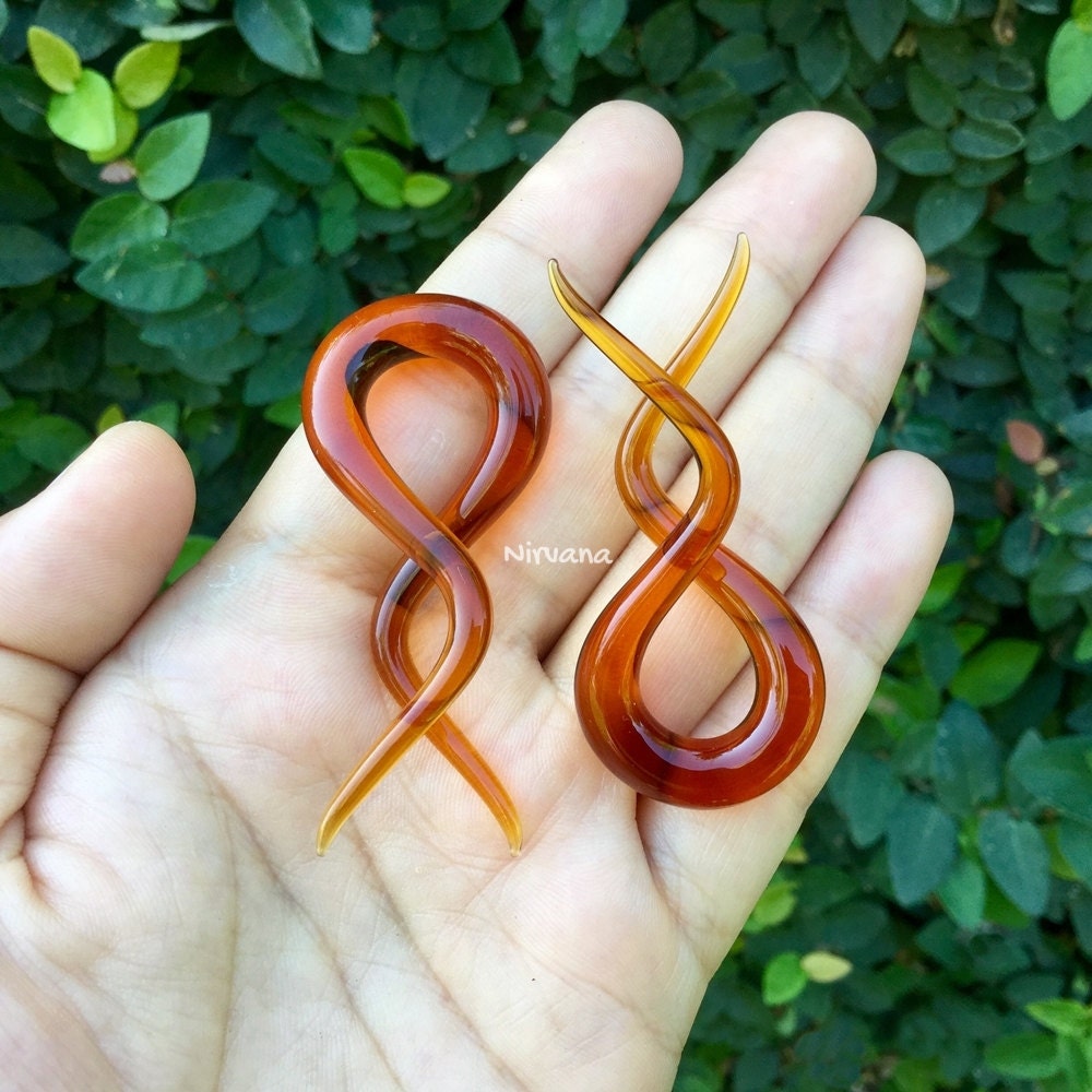 1 Pair (2 Pieces) Amber Color Glass Double Twists