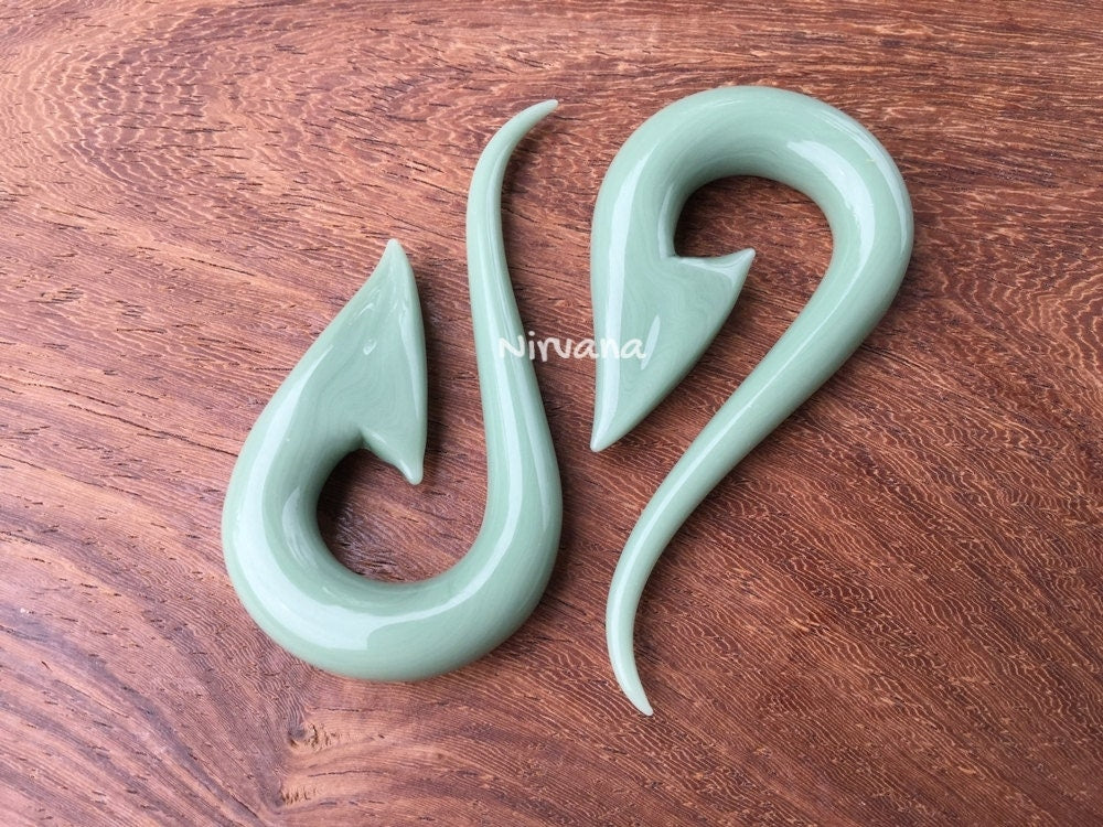 1 Pair (2 Pieces) Mint Green South Pacific Islands Tribal Fish Hooks