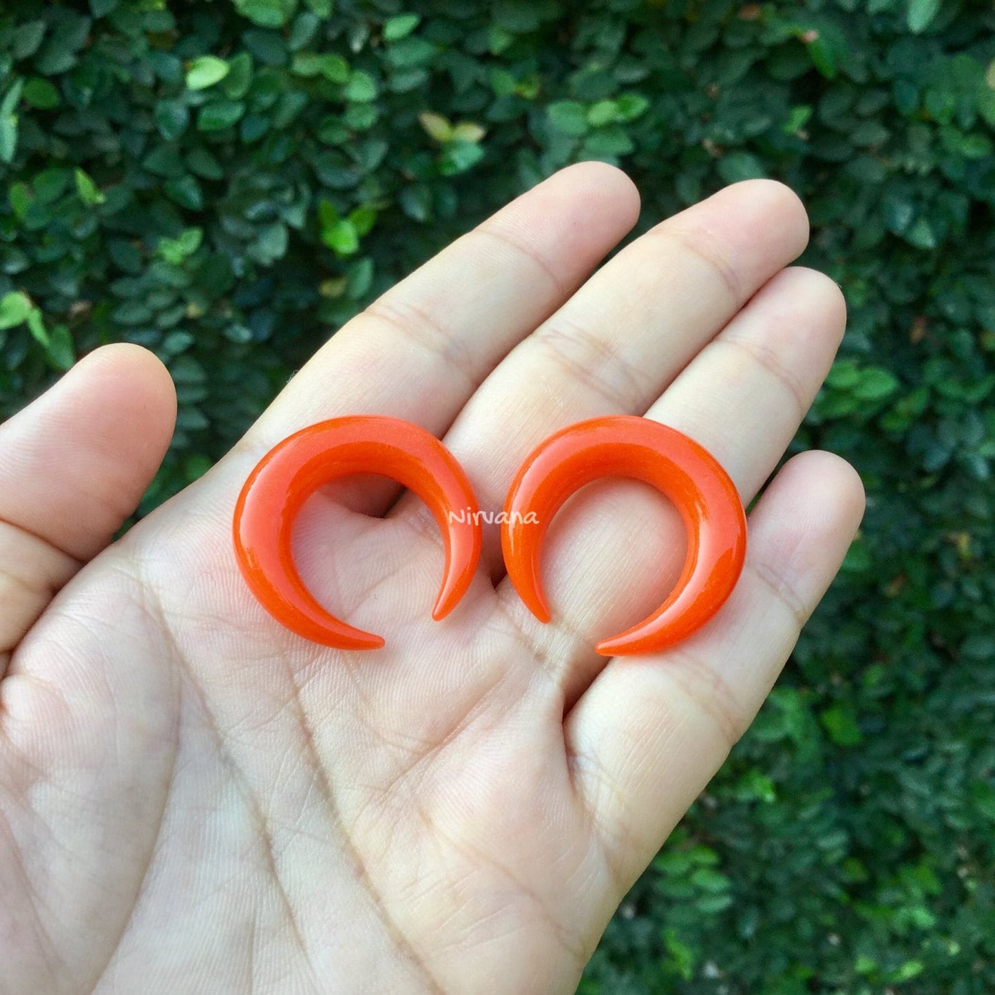 1 Pair (2 Pieces) Glass Orange Septum Pinchers
