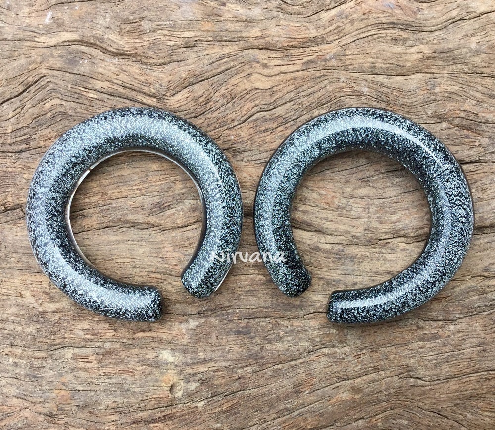 1 Pair (2 Pieces) Dark Silver Dichroic Glass Hoops