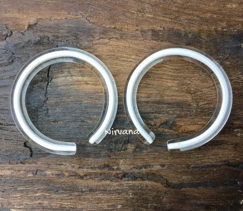 1 Pair (2 Pieces) Nirvana's Encased White Glass Hoops