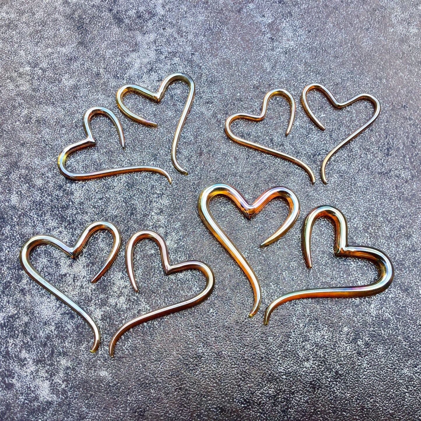 1 Pair (2 Pieces) Silver/Gold Heart Spirals