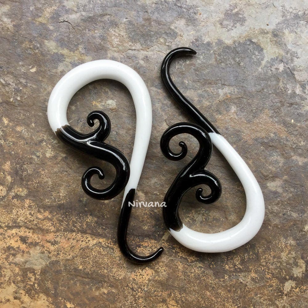 1 Pair (2 Pieces) Two Tone White with Black Tips Venus Spirals Glass