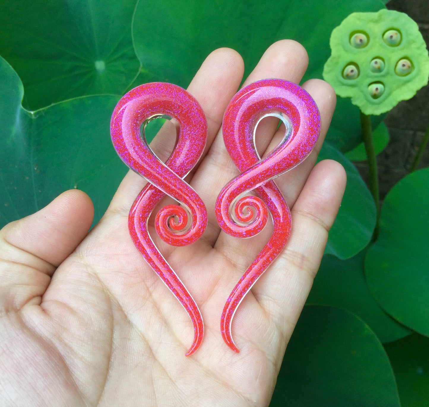 1 Pair (2 Pieces) Cherry Red/Pink Dichroic Glass Note Spirals