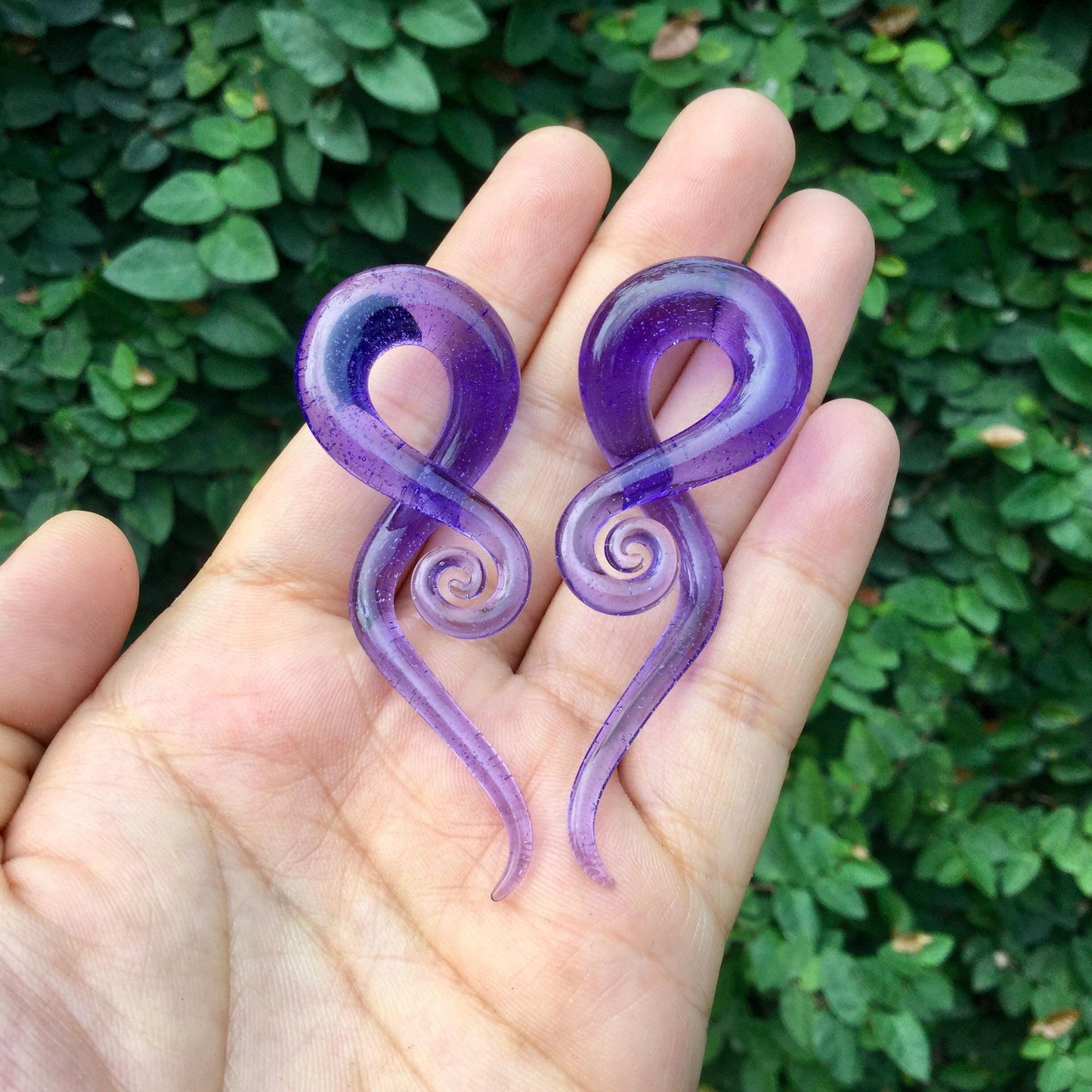 1 Pair (2 Pieces) Purple Rain Bubbles Glass Note Spirals