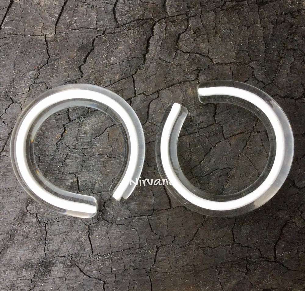 1 Pair (2 Pieces) Nirvana's Encased White Glass Hoops