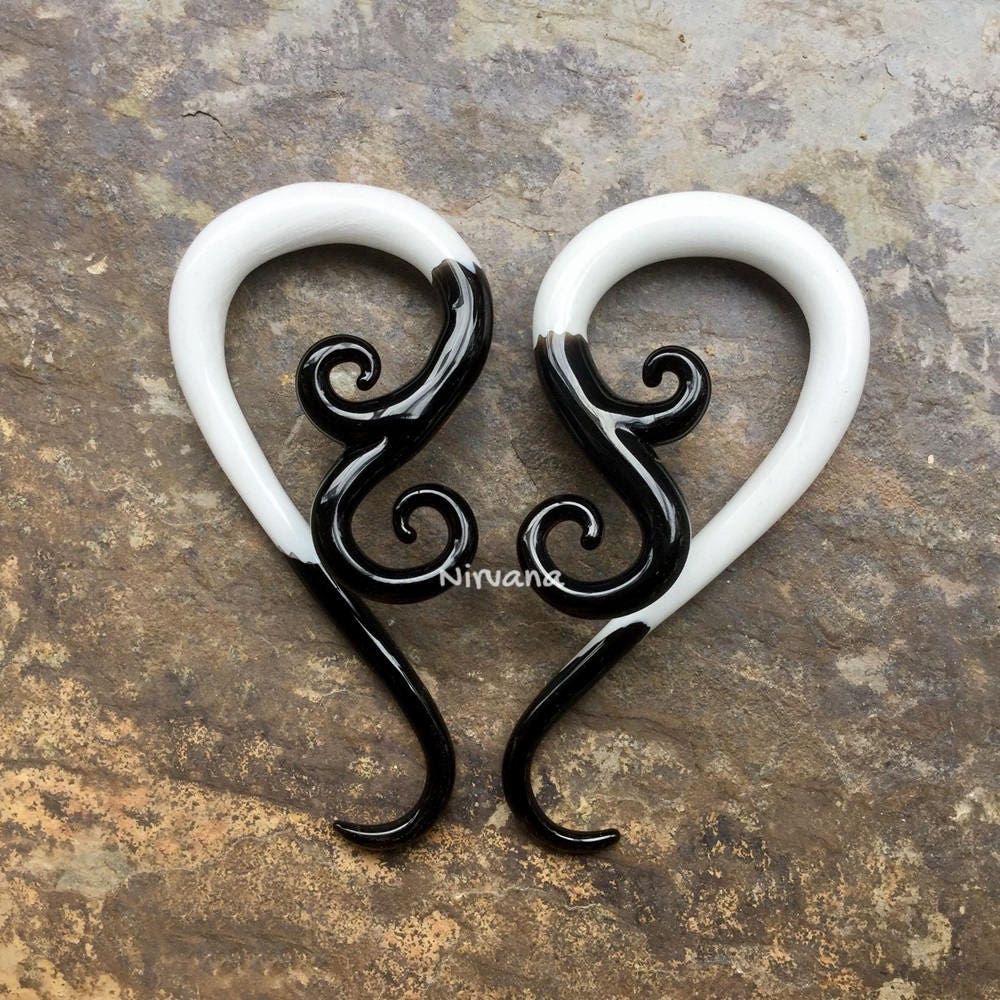 1 Pair (2 Pieces) Two Tone White with Black Tips Venus Spirals Glass