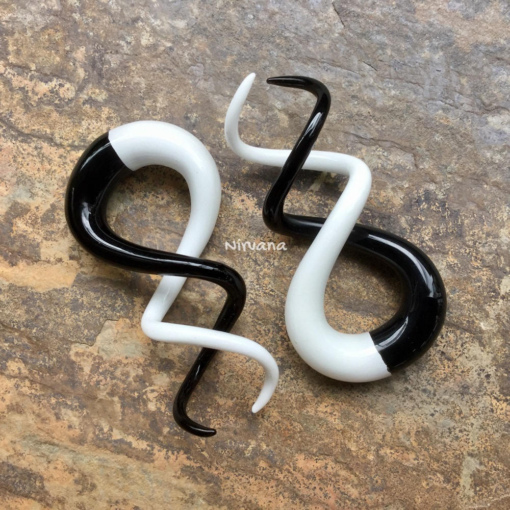 1 Pair (2 Pieces) Half and Half Black & White Cork Screw Spirals Glass