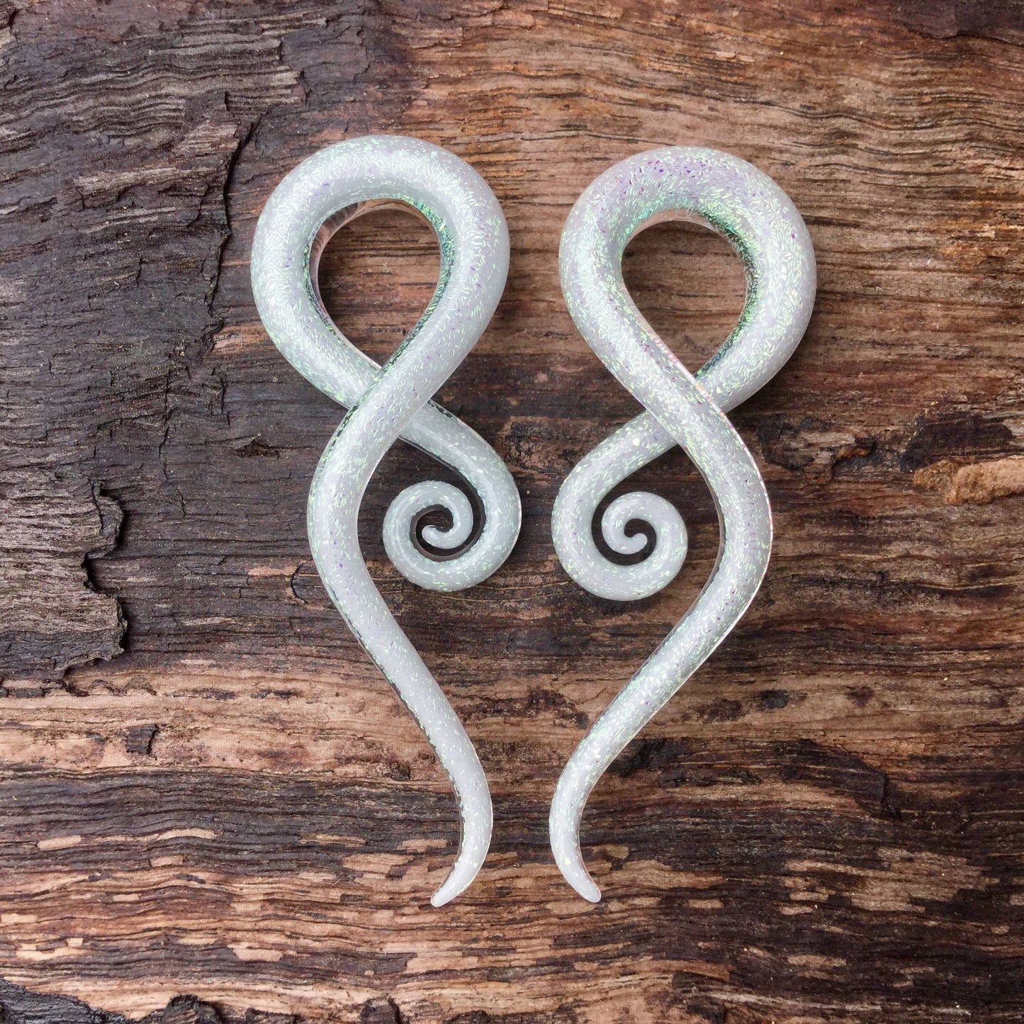 1 Pair (2 Pieces) - Pearlescent "GRAY" Dichroic Glass Note Spirals