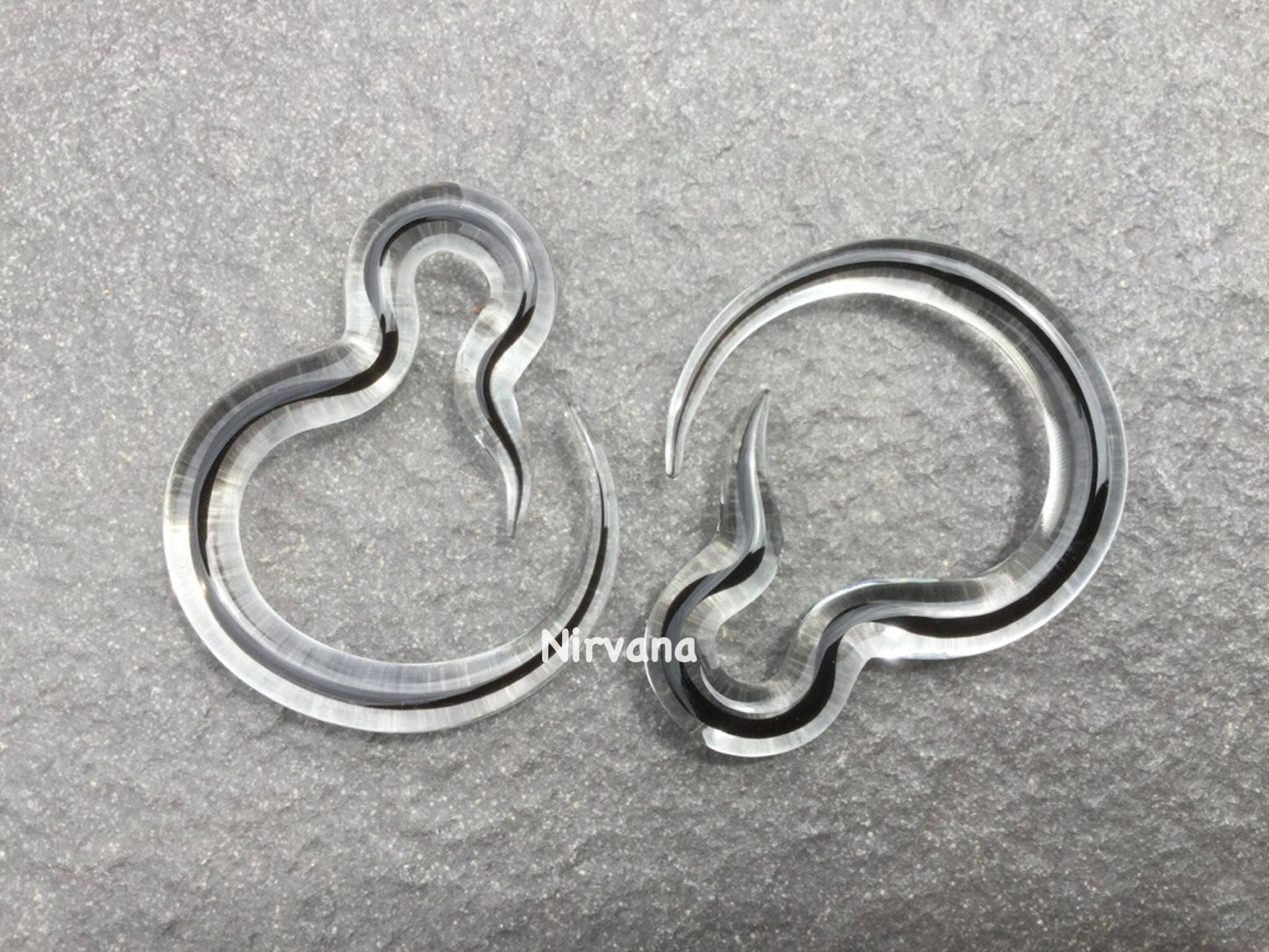 1 Pair (2 Pieces) Nirvana's Encased Black Glass Borneo Hoops