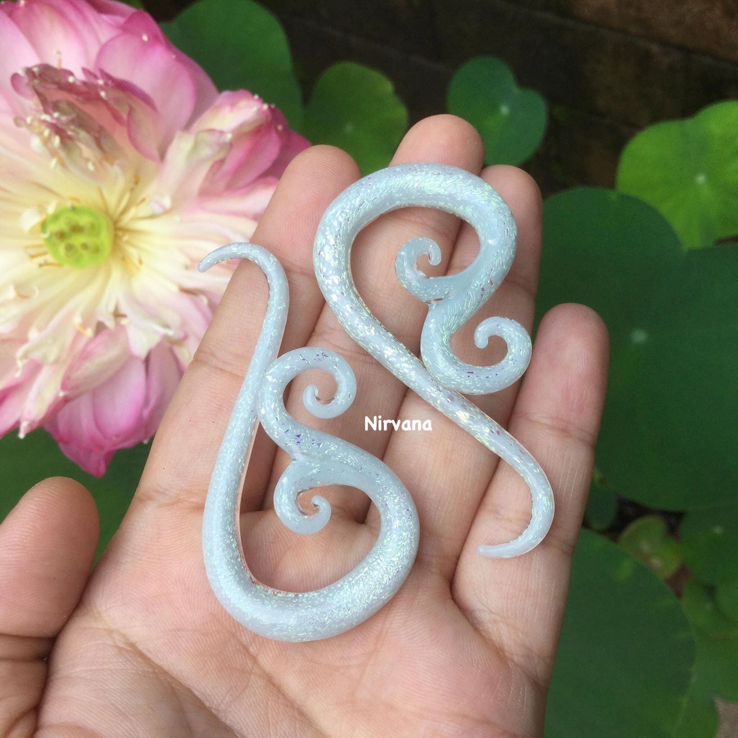 1 Pair (2 Pieces) Pearlescent "GRAY" Dichroic Glass Venus Spirals