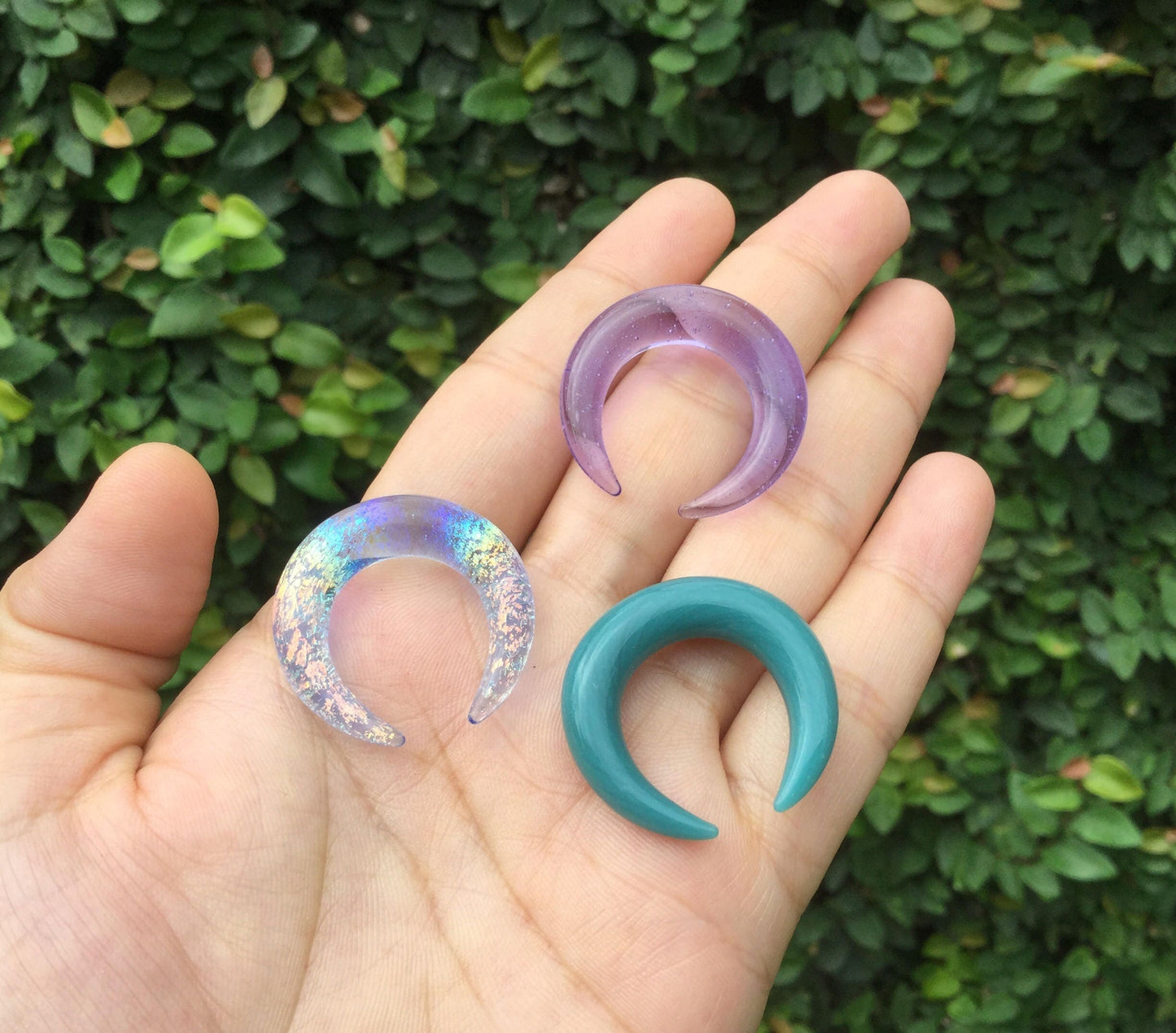 1 Pair (2 Pieces) Dichroic Glass Septum Pinchers