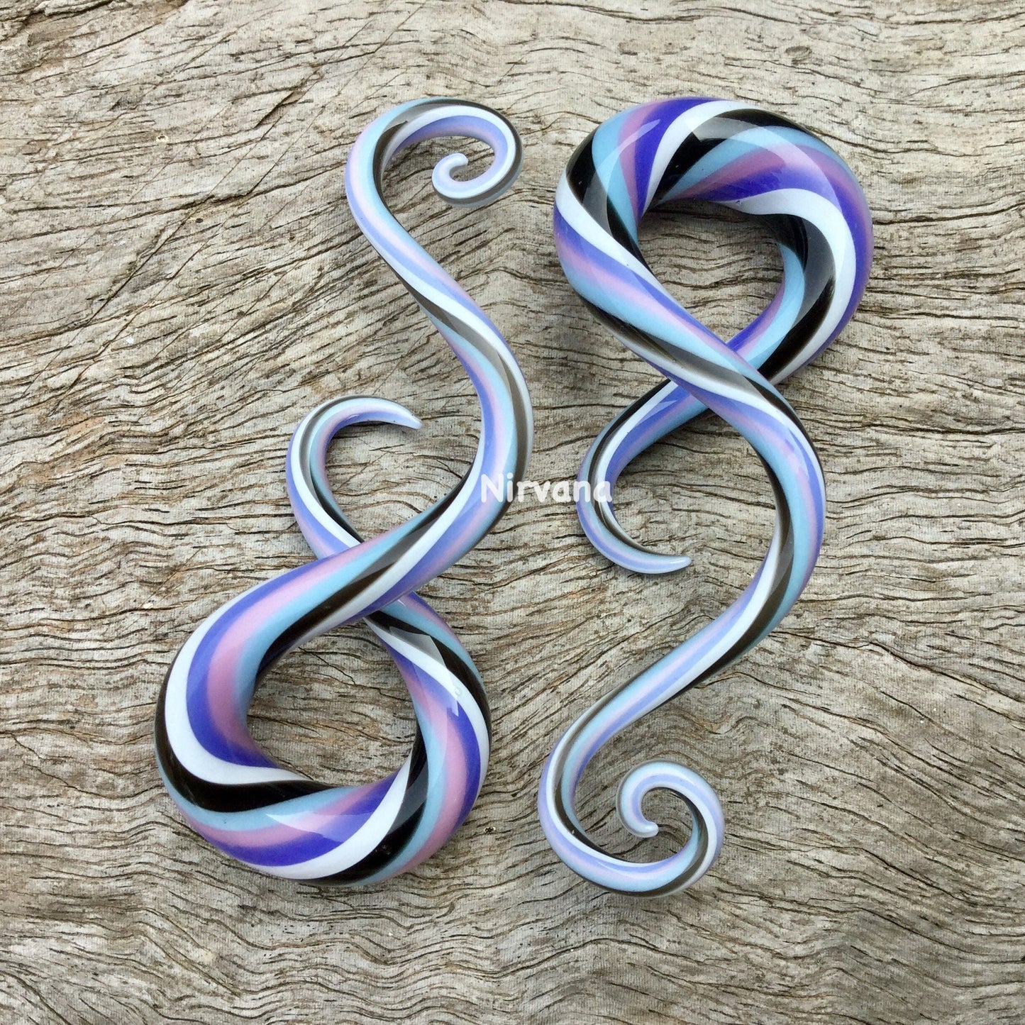 1 Pair (2 Pieces) Sky Blue/Pink/Purple/White/Black Twist Pattern Glass Curly Note Shapes