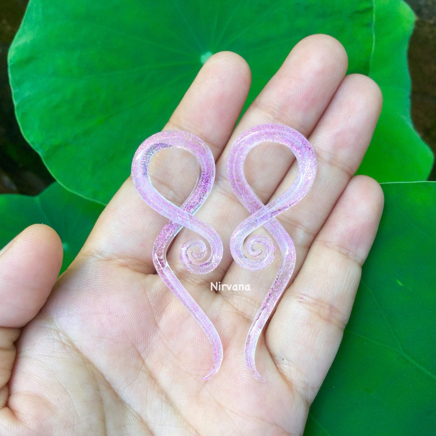 1 Pair (2 Pieces) Translucent Pink Dichroic Encased Translucent Pink Glass Note Spirals