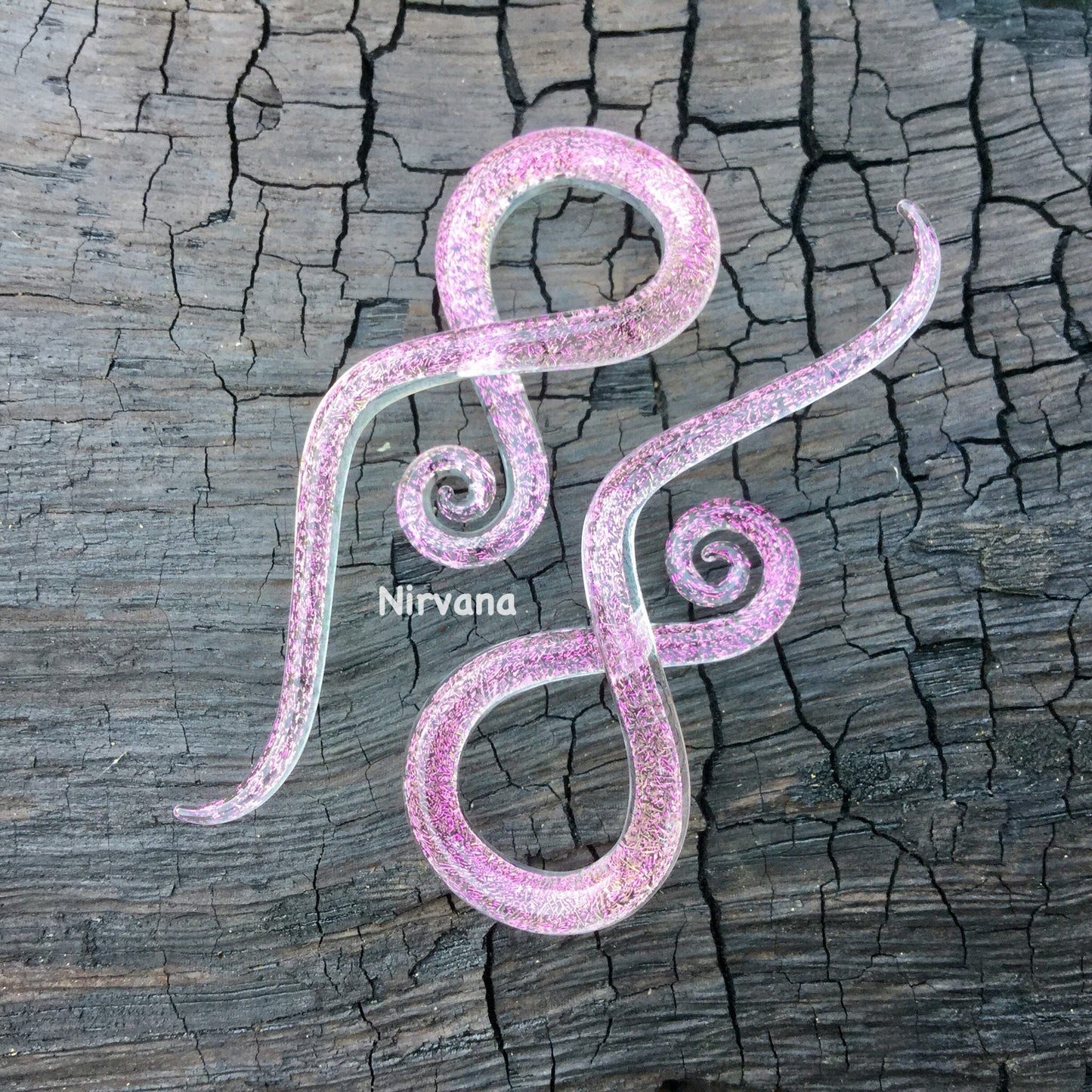1 Pair (2 Pieces) Translucent Pink Dichroic Encased Translucent Pink Glass Note Spirals
