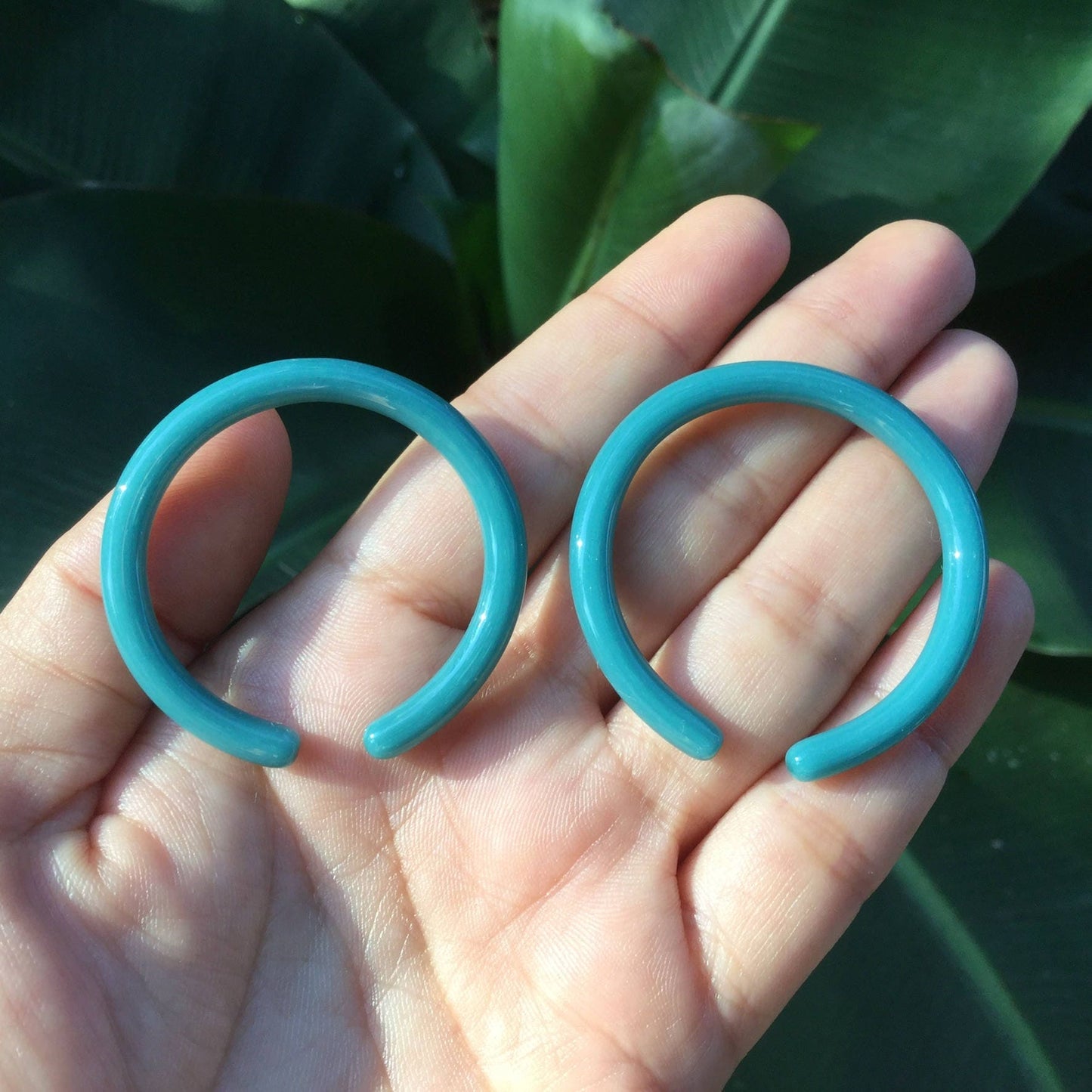 1 Pair (2 Pieces) Nirvana's Aqua Glass Hoops