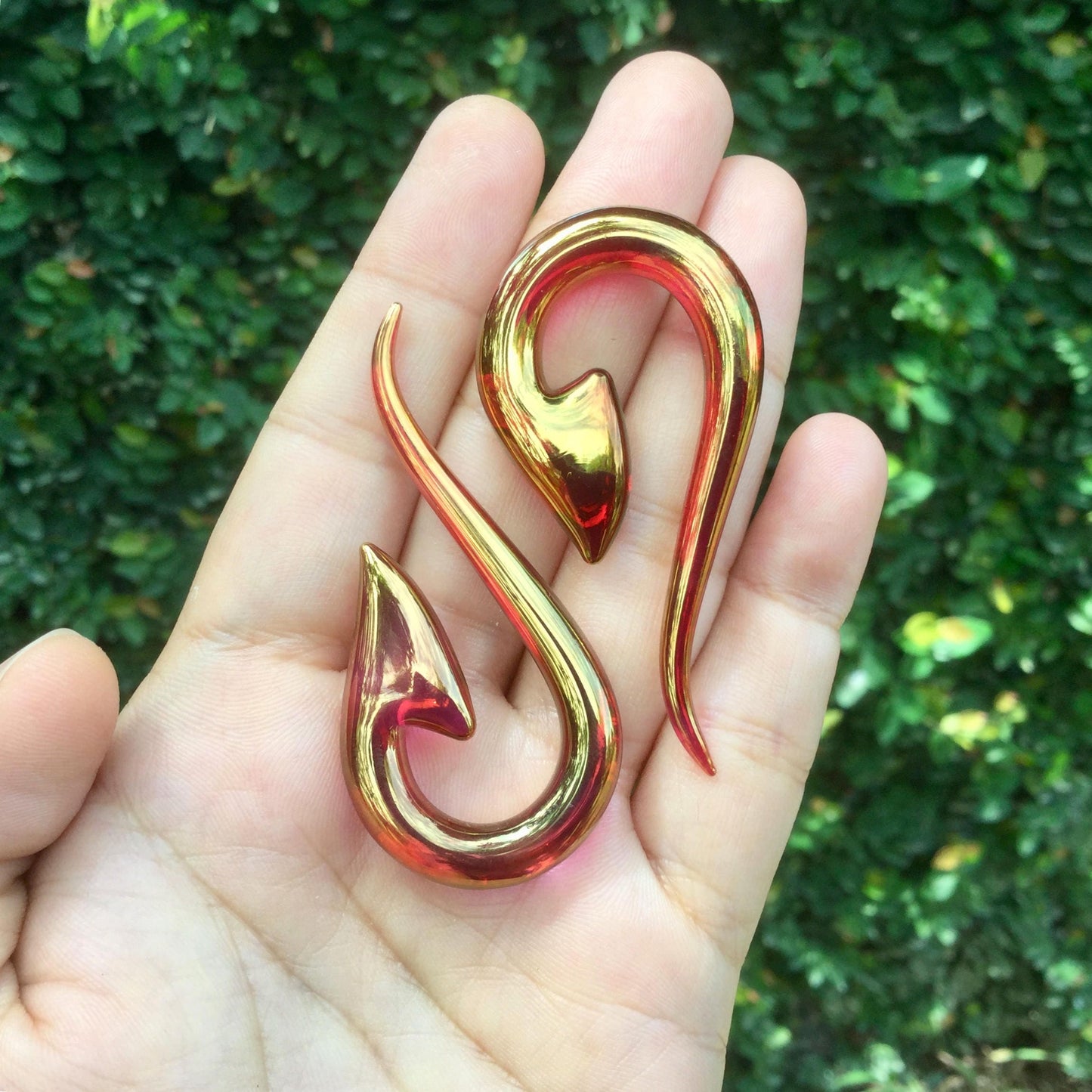 1 Pair (2 Pieces) 24 K Ruby Gold South Pacific Islands Tribal Fish Hooks