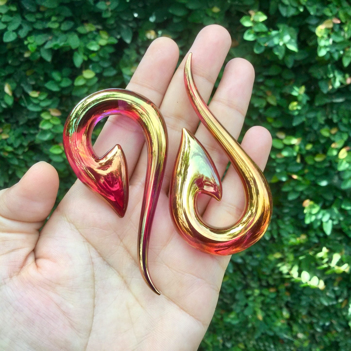 1 Pair (2 Pieces) 24 K Ruby Gold South Pacific Islands Tribal Fish Hooks