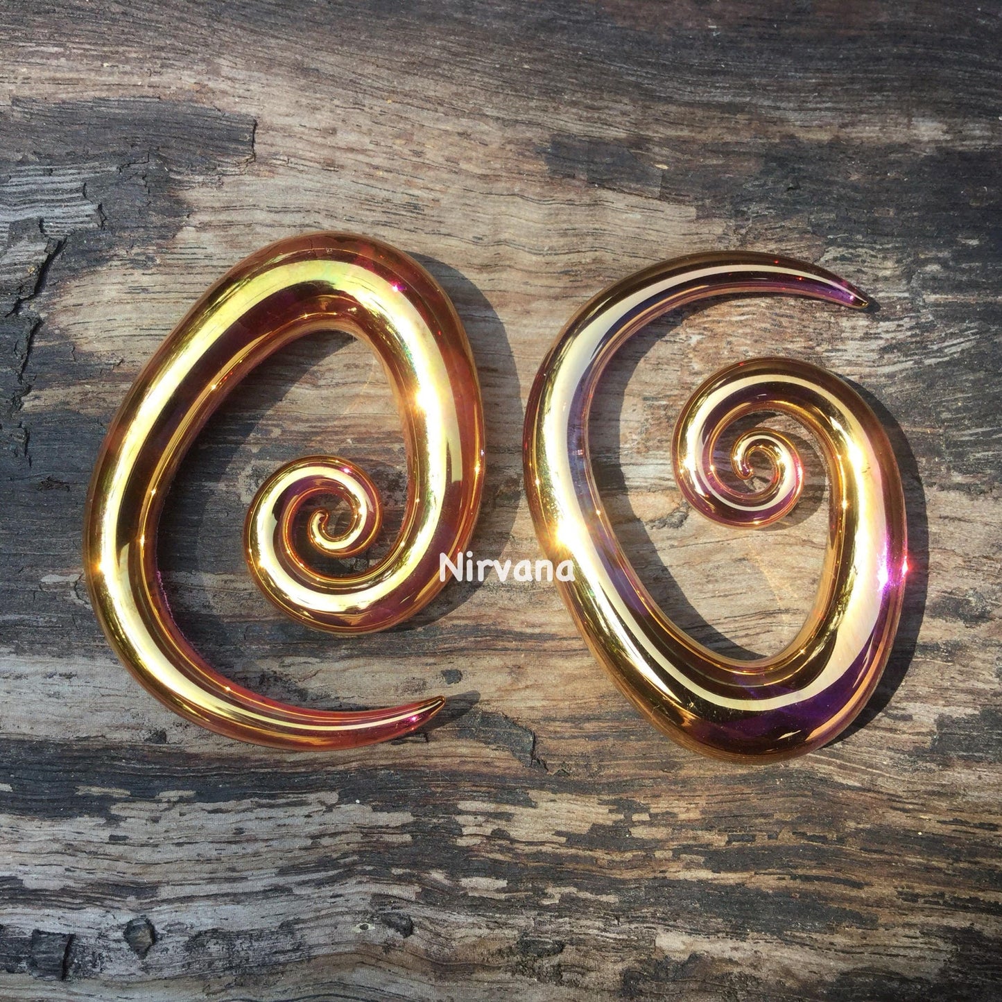 1 Pair (2 Pieces) 24 K Ruby Gold Tear Drop Spirals