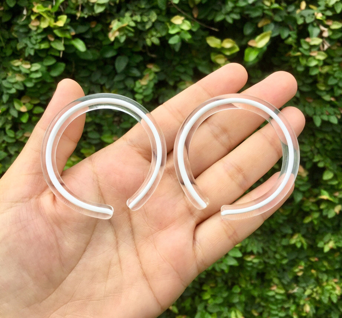 1 Pair (2 Pieces) Nirvana's Encased White Glass Hoops