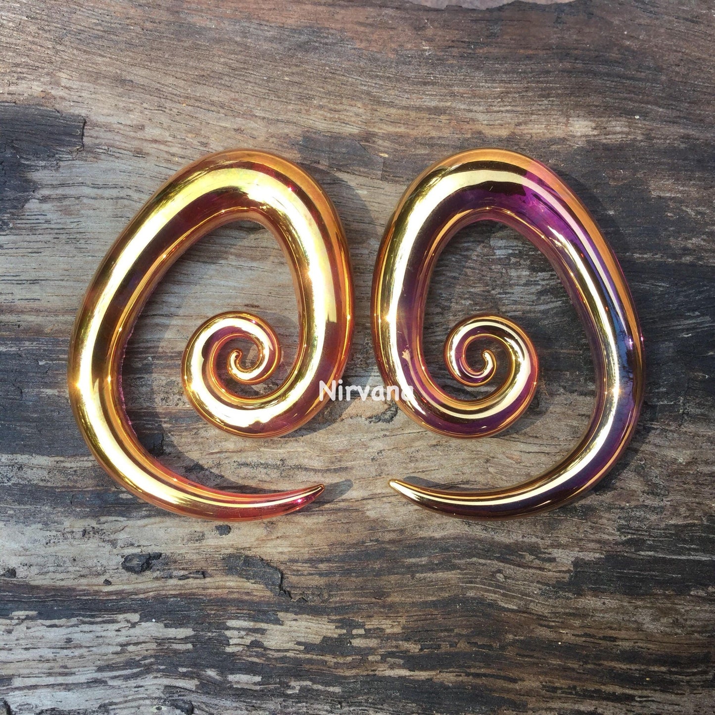 1 Pair (2 Pieces) 24 K Ruby Gold Tear Drop Spirals