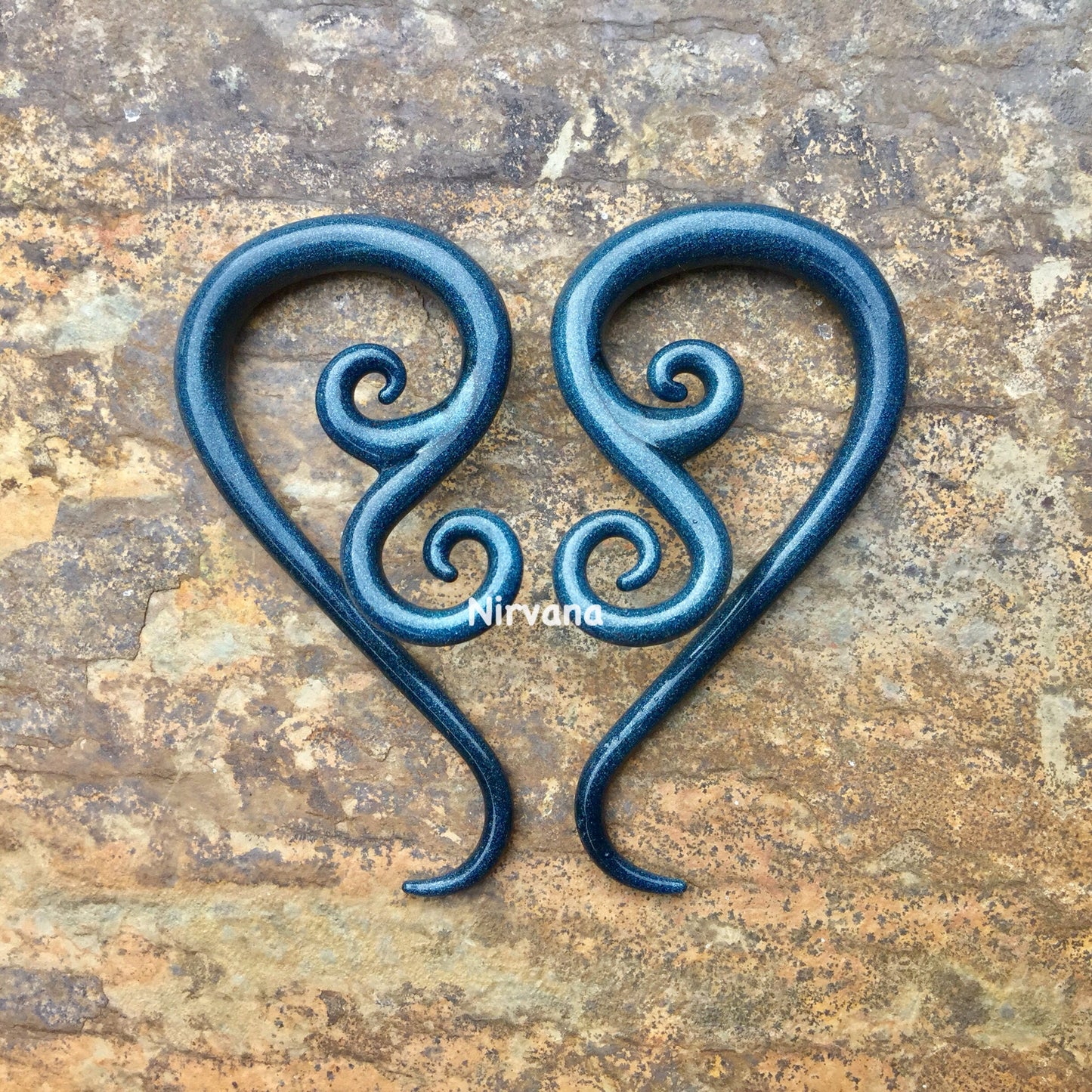1 Pair (2 Pieces) Unobtanium Color Glass Venus Spirals