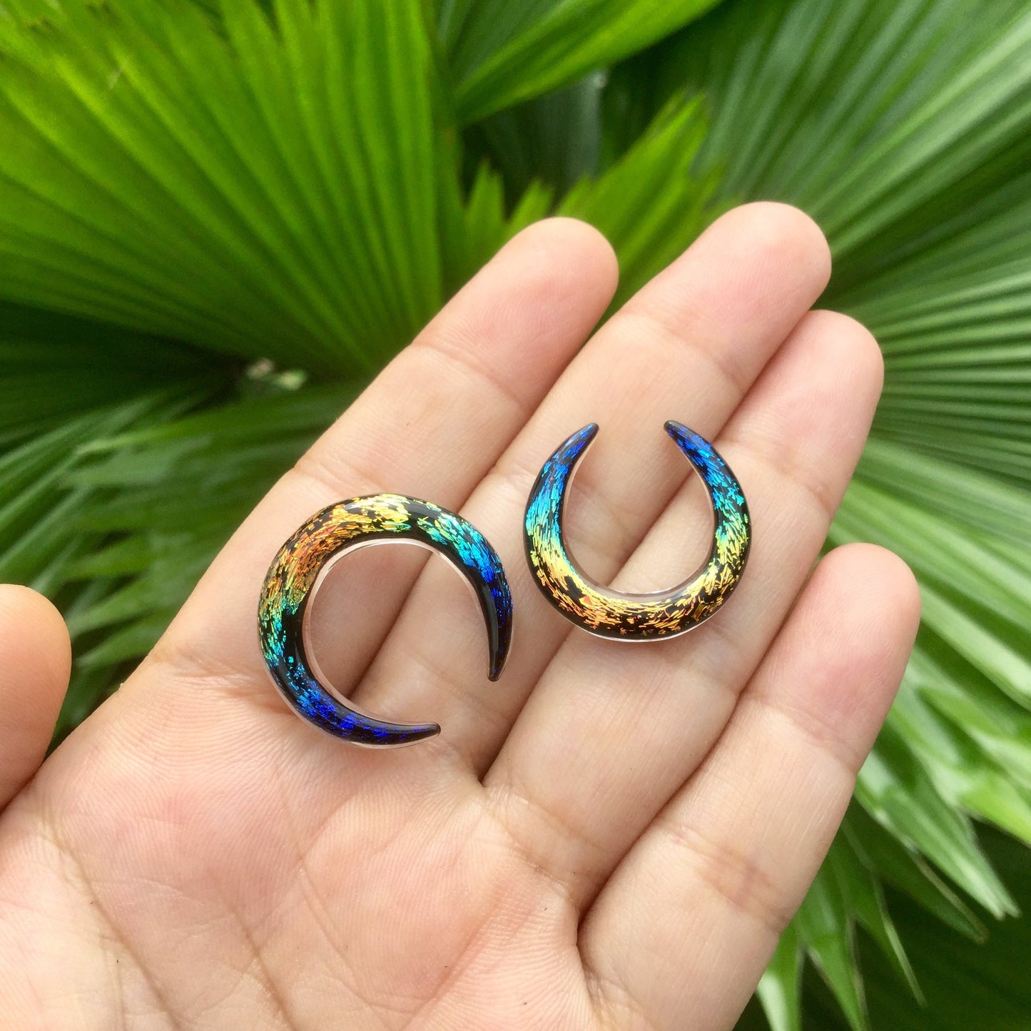 1 Pair (2 Pieces) Aquatic Rainbow Dichroic Glass Septum Pinchers