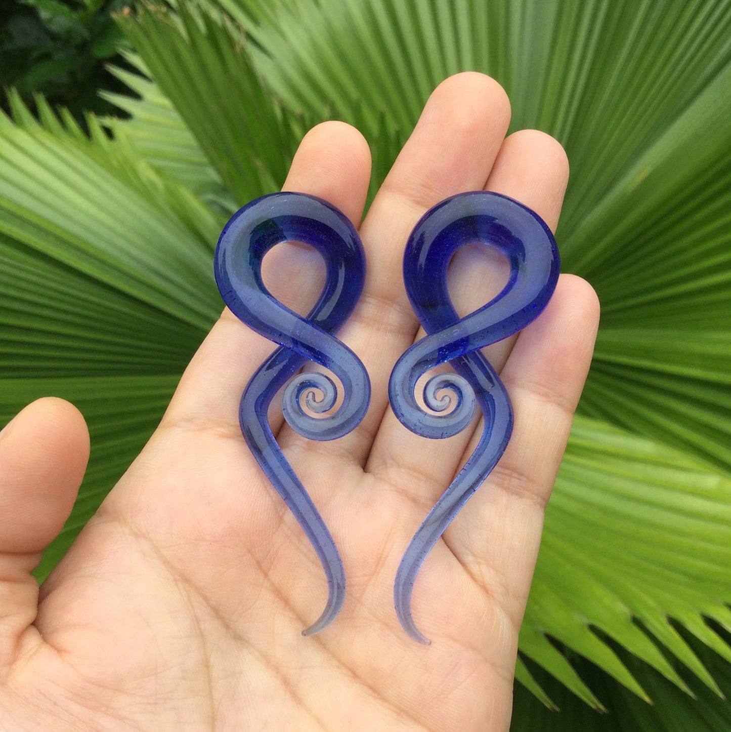 1 Pair (2 Pieces) Translucent Light Cobalt Blue Glass Note Spirals