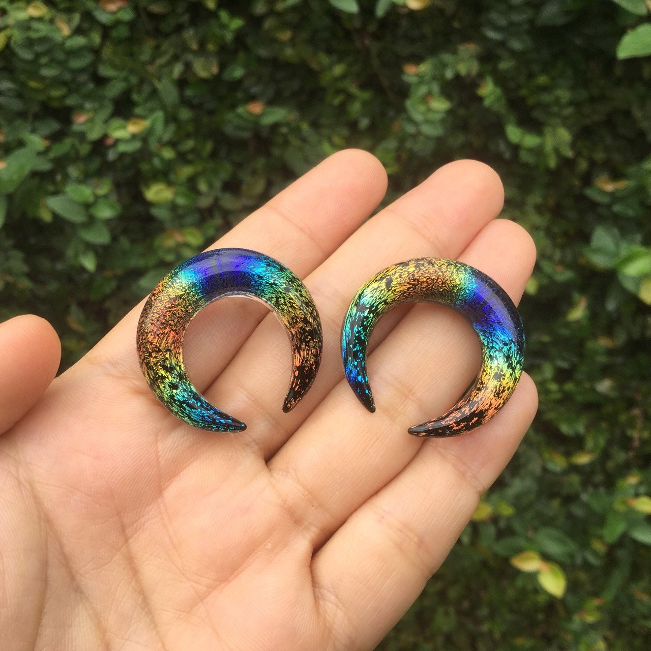 1 Pair (2 Pieces) Aquatic Rainbow Dichroic Glass Septum Pinchers