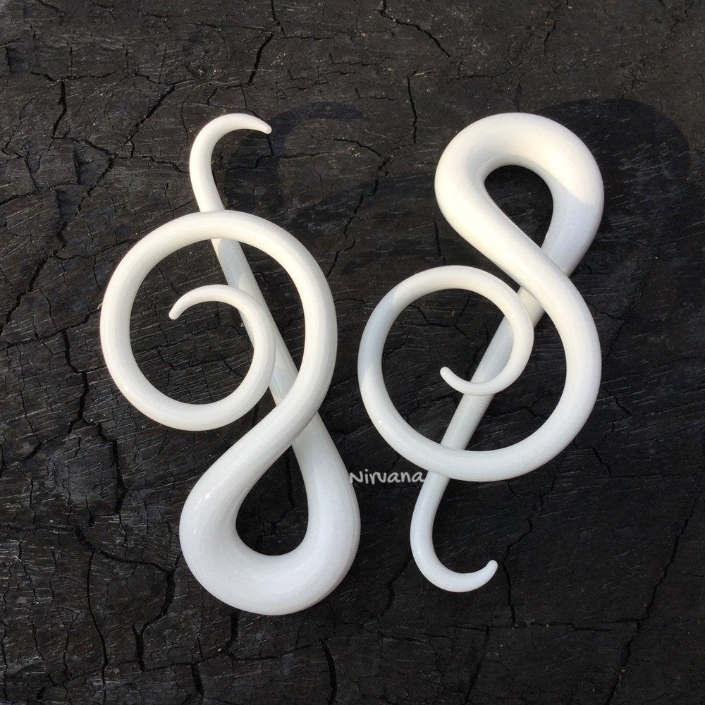 1 Pair (2 Pieces) Solid Color White G Clef Music Ear Shapes Spirals