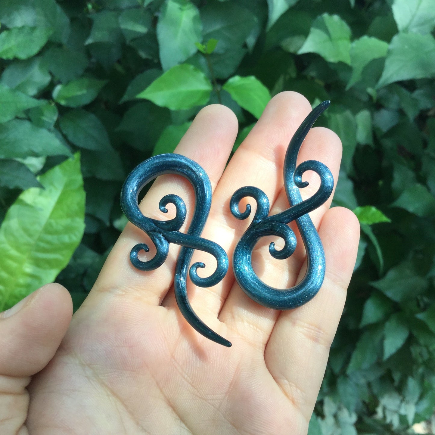 1 Pair (2 Pieces) Unobtanium Bonita Ear Spirals