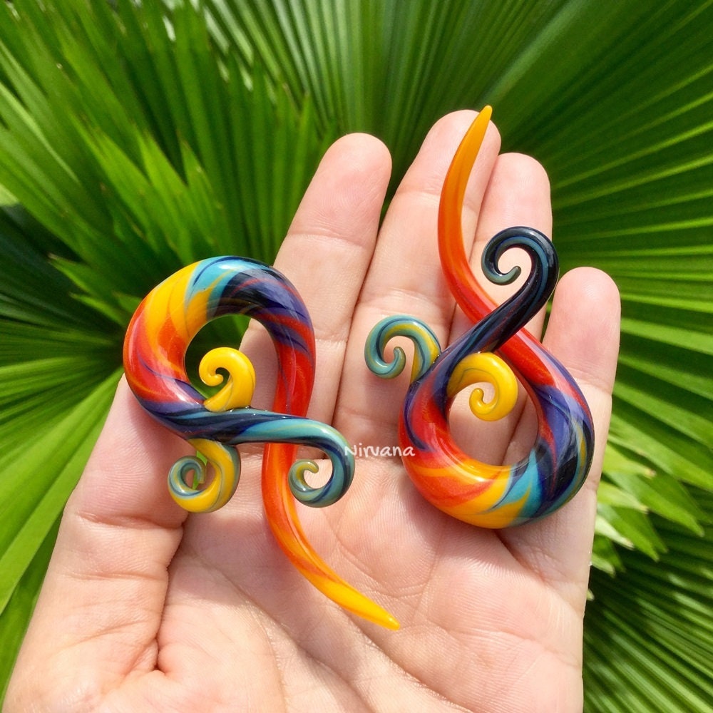 1 Pair (2 Pieces) Rainbow Colors Free Style Bonita Spirals Glass