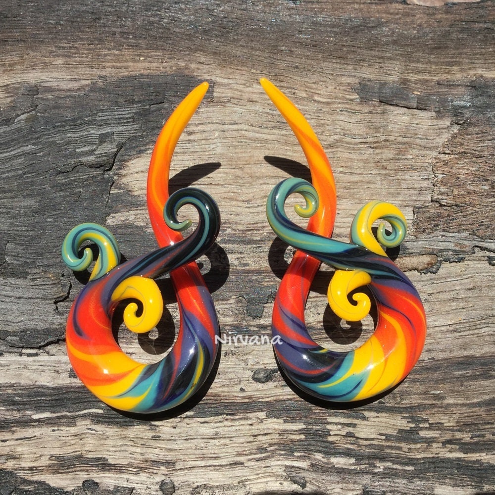 1 Pair (2 Pieces) Rainbow Colors Free Style Bonita Spirals Glass