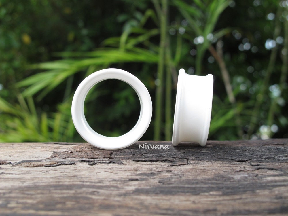 1 Pair (2 Pieces) White Tunnels Pyrex Glass Gauges